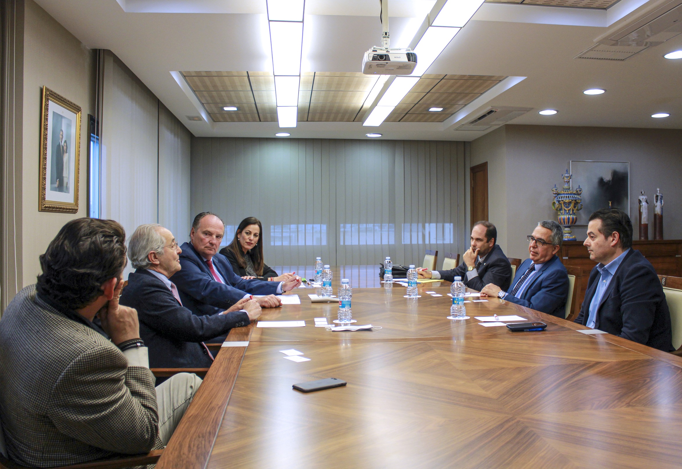 Fotonoticia: l’ambaixador de Cuba visita Cambra València