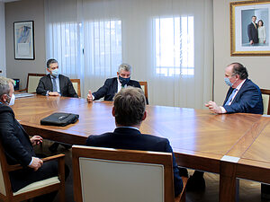 Fotonoticia: el president de CESCE participa en un esmorzar de treball amb empreses valencianes en Cambra València